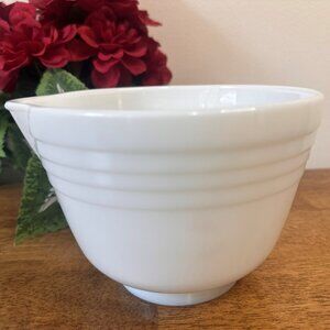 Vintage Pyrex Hamilton Beach Mixing Bowl White Milk Glass Racine Wisconsin 32 oz